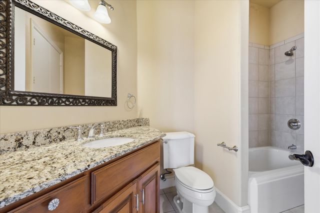 410 Mills Street, Fort Worth, TX 76102