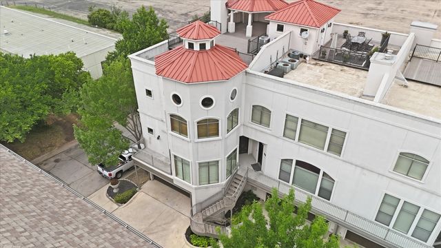 410 Mills Street, Fort Worth, TX 76102
