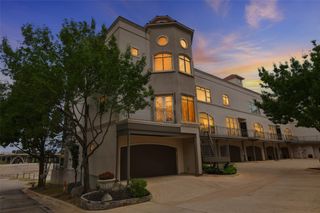 410 Mills Street, Fort Worth, TX 76102