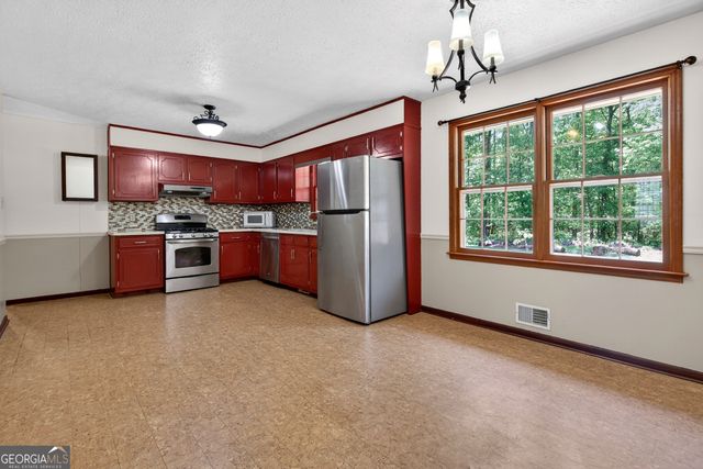 205 Dunwoody Circle, Griffin, GA 30223