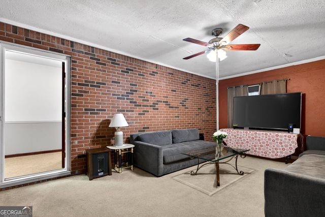 205 Dunwoody Circle, Griffin, GA 30223