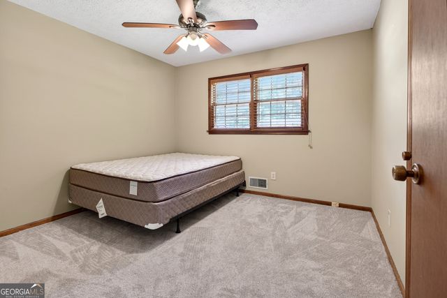205 Dunwoody Circle, Griffin, GA 30223