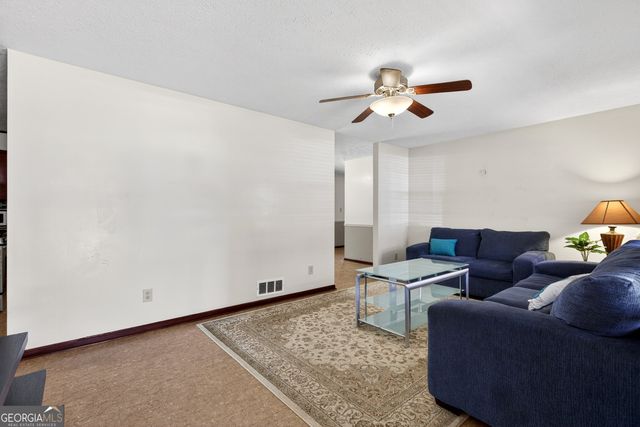 205 Dunwoody Circle, Griffin, GA 30223