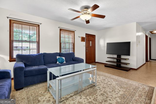 205 Dunwoody Circle, Griffin, GA 30223