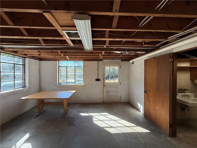 3241 Harper Road, Clemmons, NC 27012