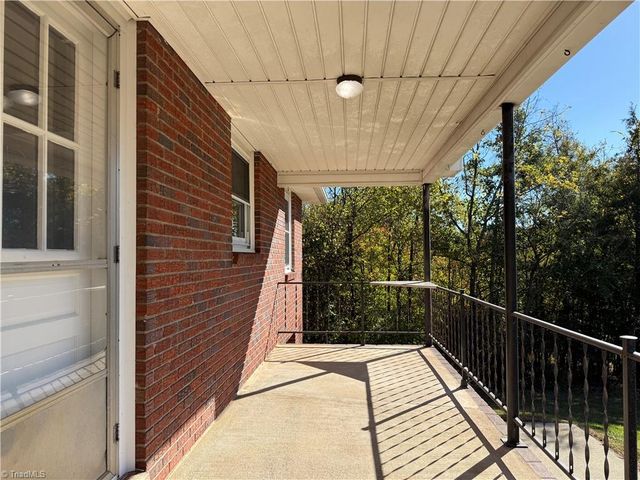 3241 Harper Road, Clemmons, NC 27012