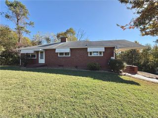3241 Harper Road, Clemmons, NC 27012