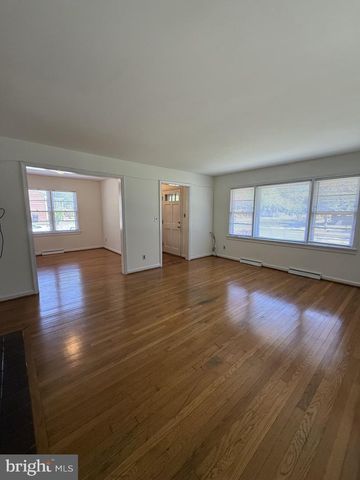 1316 STAFFORD AVE, Fredericksburg, VA 22401