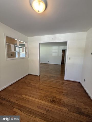 1316 STAFFORD AVE, Fredericksburg, VA 22401