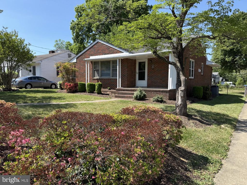 1316 STAFFORD AVE, Fredericksburg, VA 22401