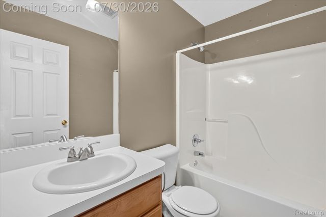 9161 Pine Walk Pass, Argentine Township, MI 48451