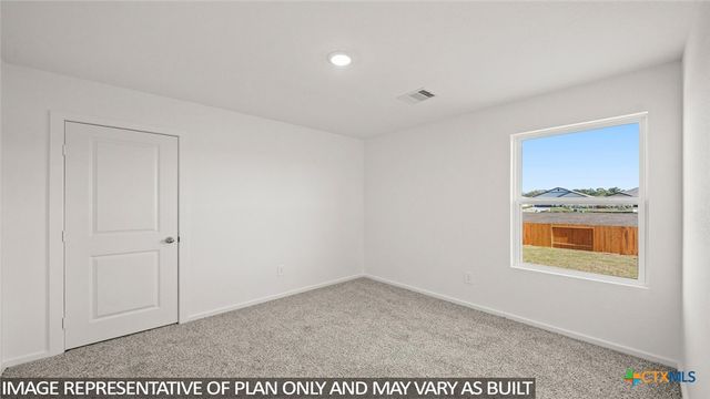 176 Baby Calf Roping Road, Jarrell, TX 76537