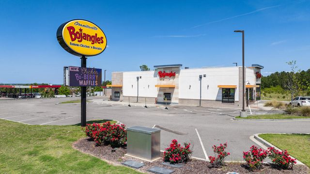 3044 Nolana Lp, Graniteville, SC 29829