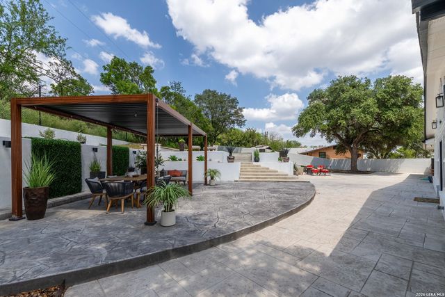 311 E WOODLAKE DR, San Antonio, TX 78229