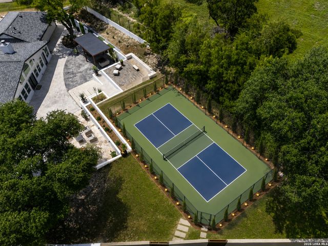 311 E WOODLAKE DR, San Antonio, TX 78229