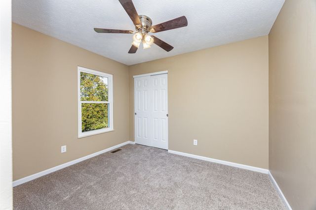 2484 Venetian Way, Burlington, KY 41005