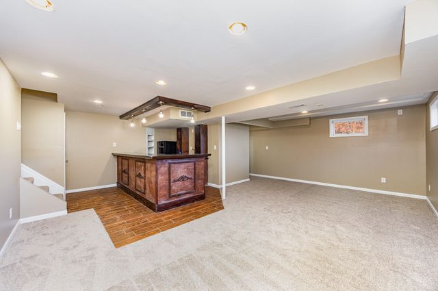 2484 Venetian Way, Burlington, KY 41005