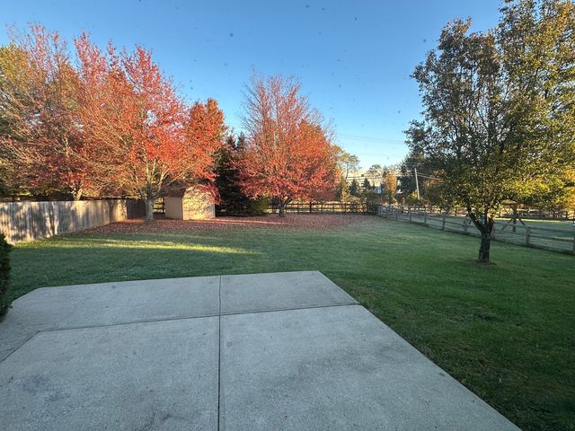 2484 Venetian Way, Burlington, KY 41005