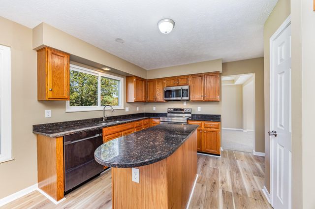 2484 Venetian Way, Burlington, KY 41005