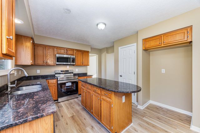 2484 Venetian Way, Burlington, KY 41005