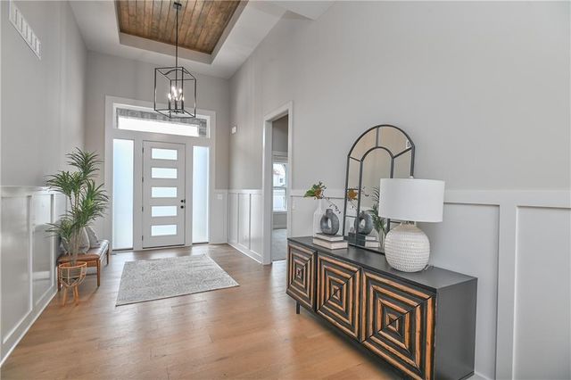 24621 W 60th Terrace, Shawnee, KS 66226