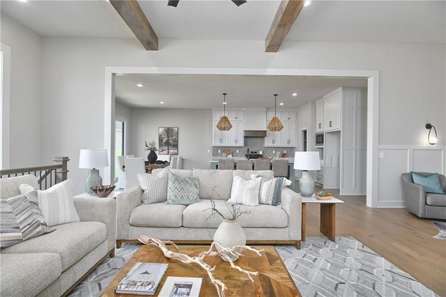 24621 W 60th Terrace, Shawnee, KS 66226