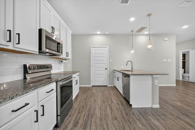 3348 Duncan Way, Corinth, TX 76210