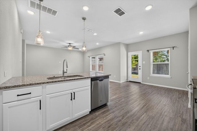 3348 Duncan Way, Corinth, TX 76210