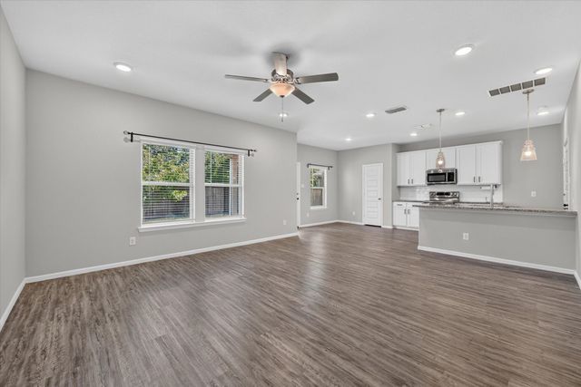 3348 Duncan Way, Corinth, TX 76210