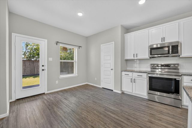 3348 Duncan Way, Corinth, TX 76210