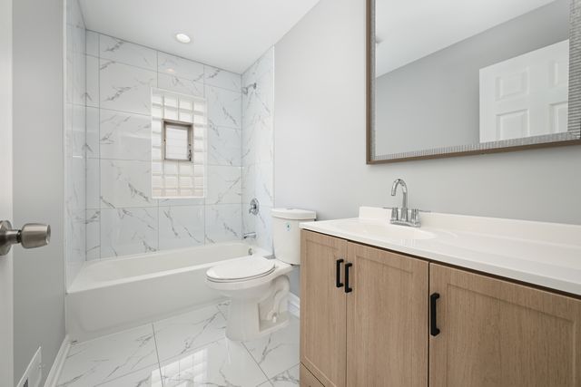 3211 GEORGE Street, Franklin Park, IL 60131