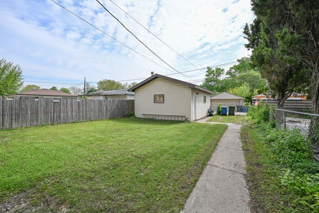 3211 GEORGE Street, Franklin Park, IL 60131