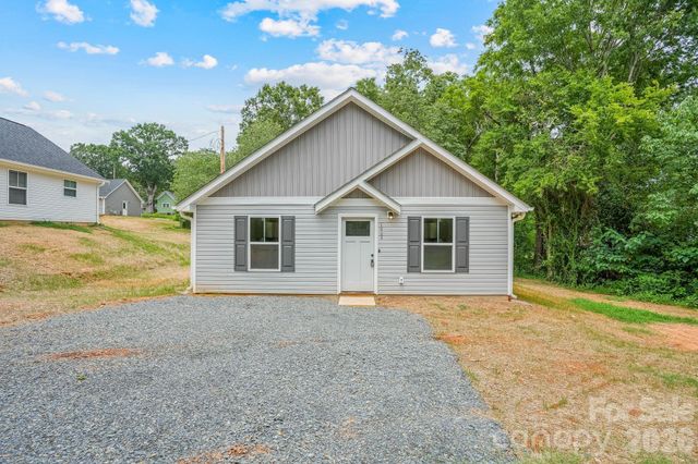 1300 Rainbow Drive, Shelby, NC 28152