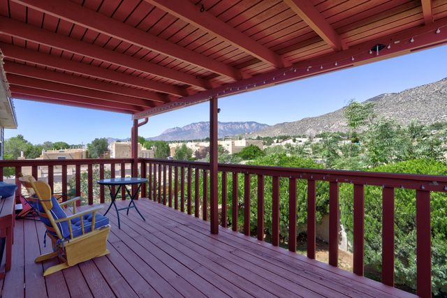 2712 Eastridge Drive NE, Albuquerque, NM 87112