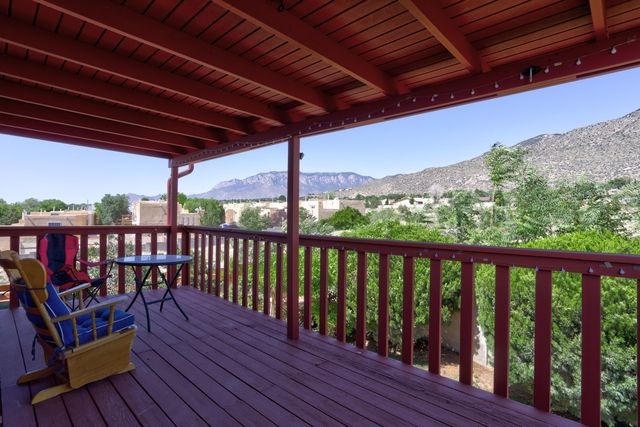 2712 Eastridge Drive NE, Albuquerque, NM 87112