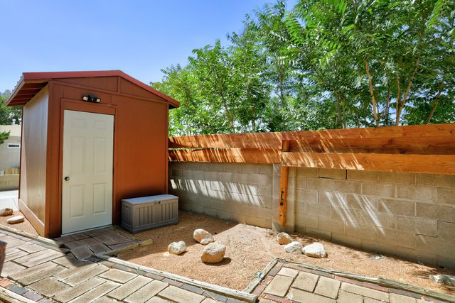 2712 Eastridge Drive NE, Albuquerque, NM 87112
