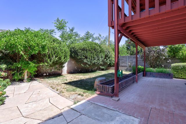 2712 Eastridge Drive NE, Albuquerque, NM 87112