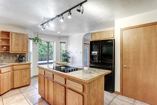 2712 Eastridge Drive NE, Albuquerque, NM 87112