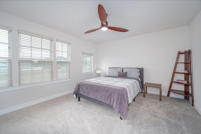 1401 Kennebec Dr, Smyrna, TN 37167