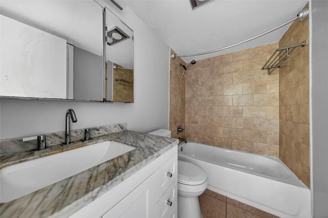 1900 NE 8th Ct 308, Fort Lauderdale, FL 33304