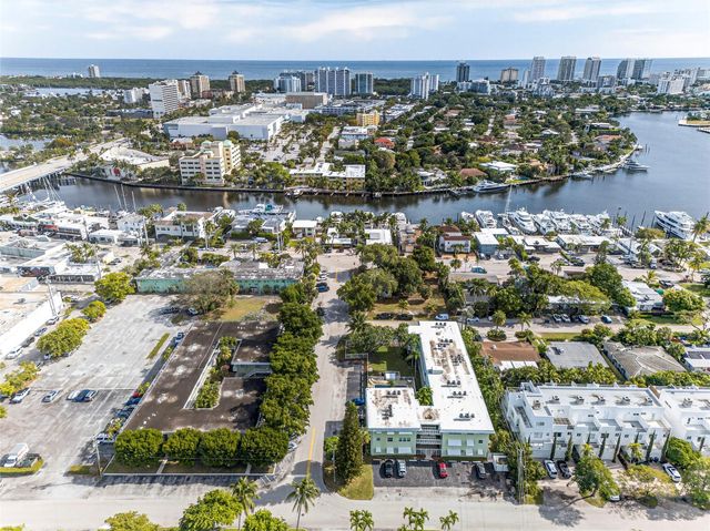 1900 NE 8th Ct 308, Fort Lauderdale, FL 33304