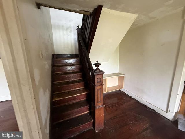 124 E WALNUT ST, Ephrata, PA 17522