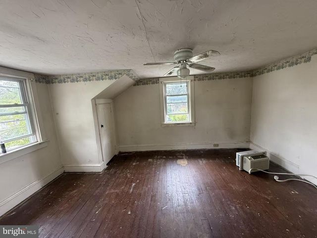 124 E WALNUT ST, Ephrata, PA 17522