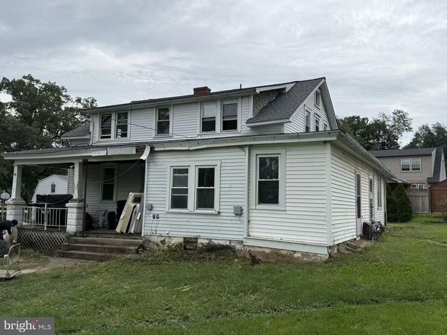 124 E WALNUT ST, Ephrata, PA 17522