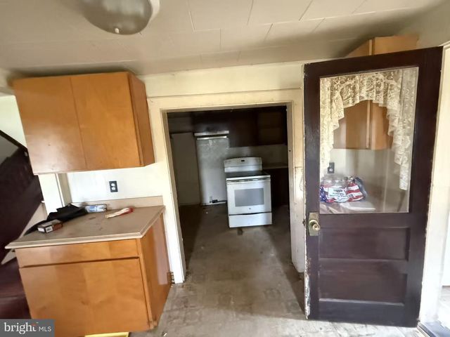 124 E WALNUT ST, Ephrata, PA 17522