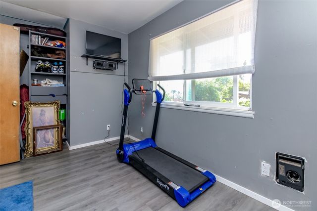 2633 Lake Youngs Court SE, Renton, WA 98058