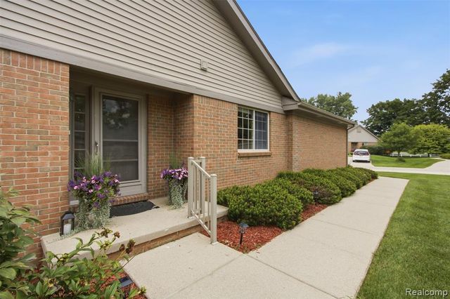 2223 Fairway Circle, Canton, MI 48188