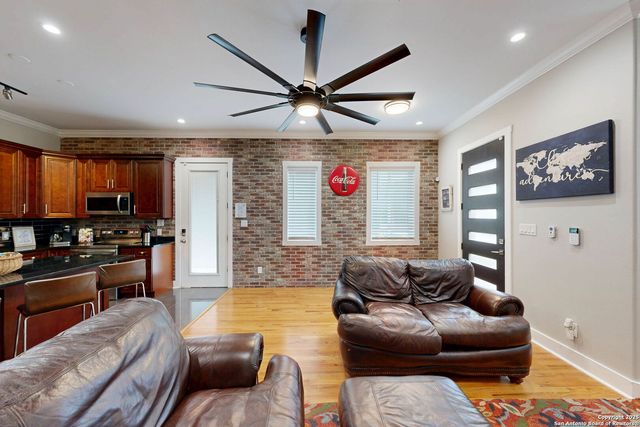 609 Sturgeon Dr, San Marcos, TX 78666