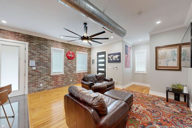 609 Sturgeon Dr, San Marcos, TX 78666