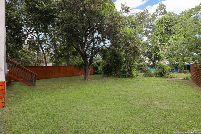 609 Sturgeon Dr, San Marcos, TX 78666